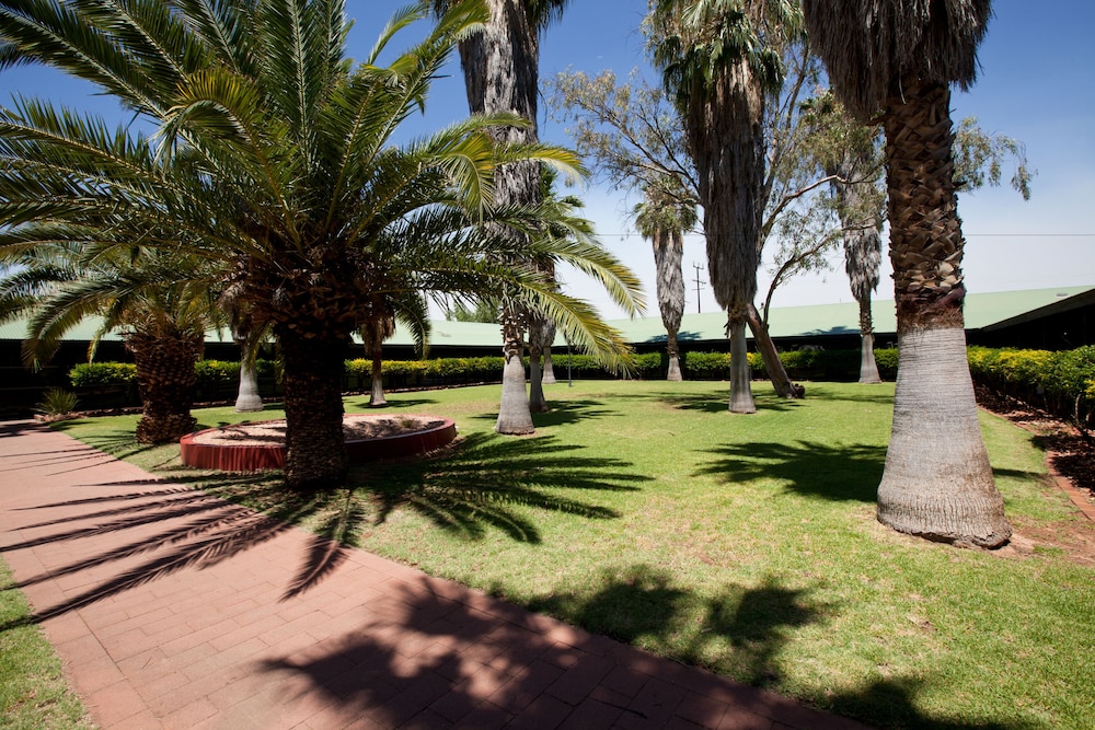 Mercure Alice Springs Resort 48/57