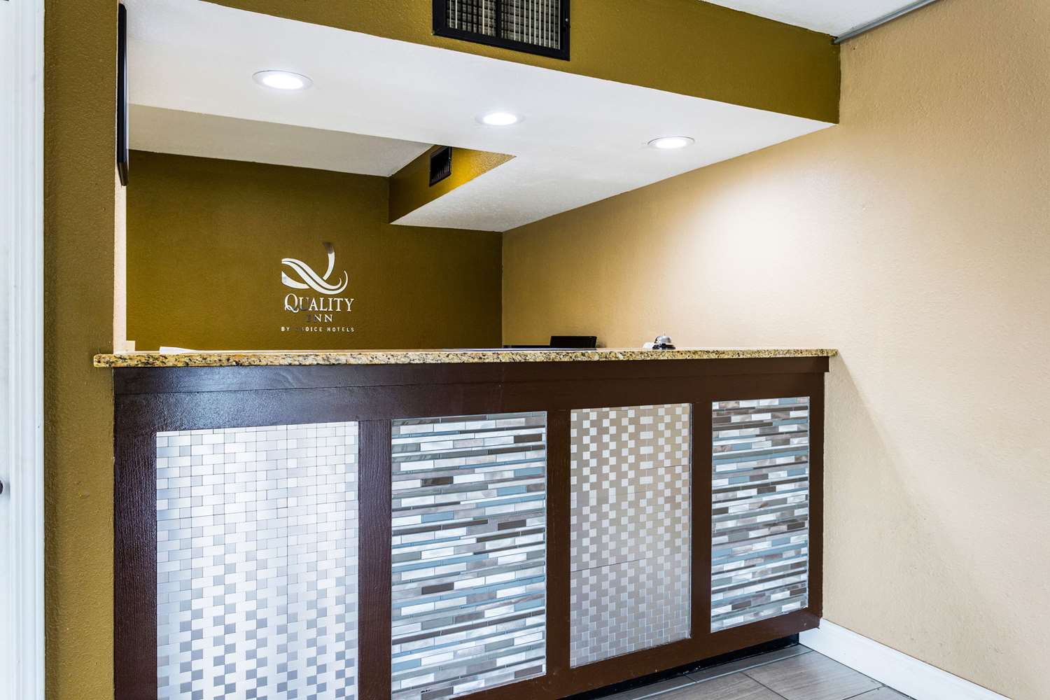 Quality Inn Indianola 9/34