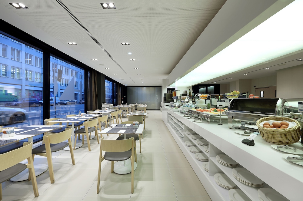 Eurostars Book Hotel 50/75