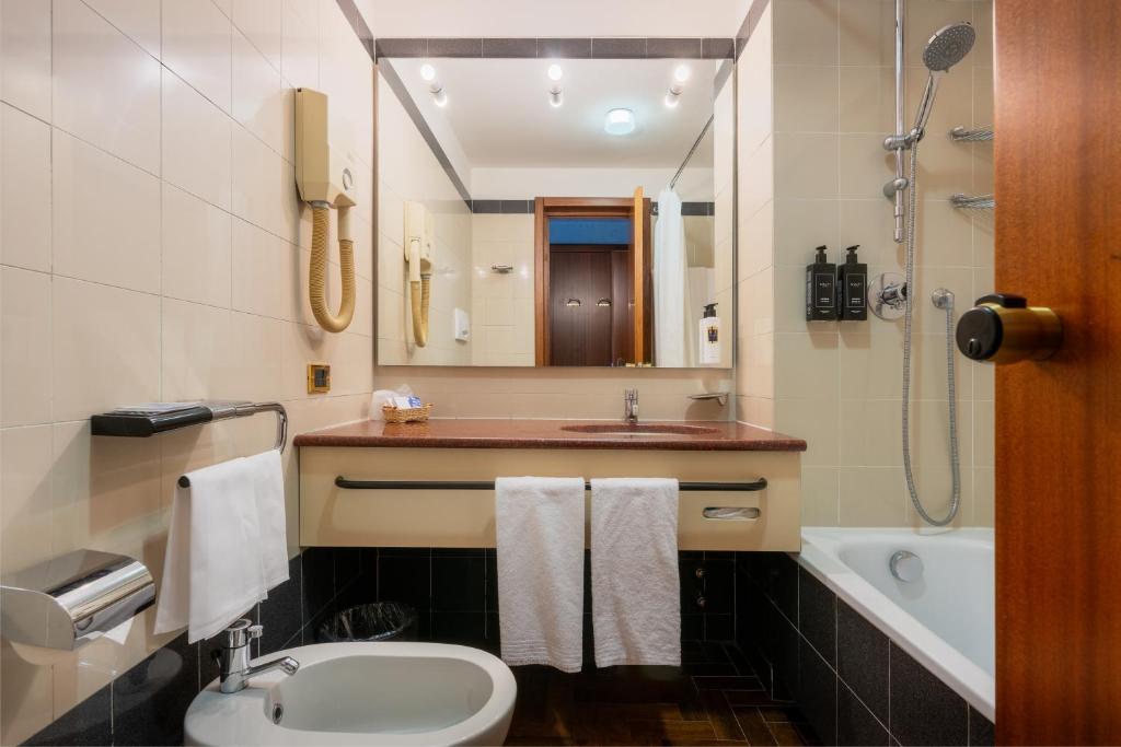 غرفة قياسية بسرير مزدوج، Hotel Crivis 2/2