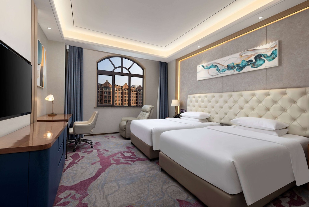 Ramada by Wyndham Zhumadian West Station 18/33