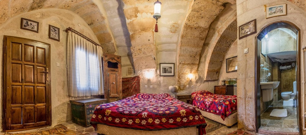 Kirkit Hotel 7/50