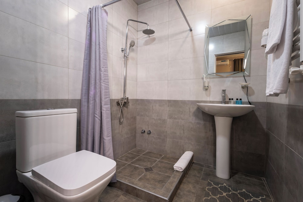 Horizon Hotel Yerevan 90/91