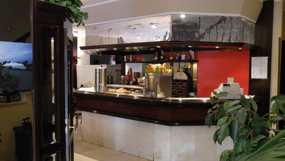 Gran Hotel Paraiso 19/65
