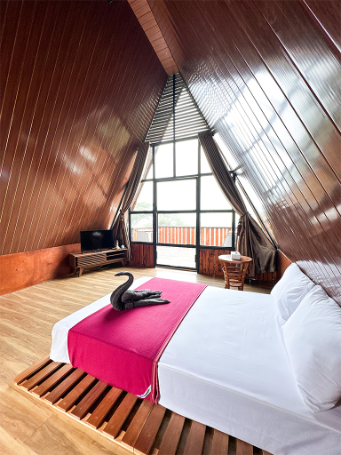 Nuansa Senja Cafe & Cabin 4/11