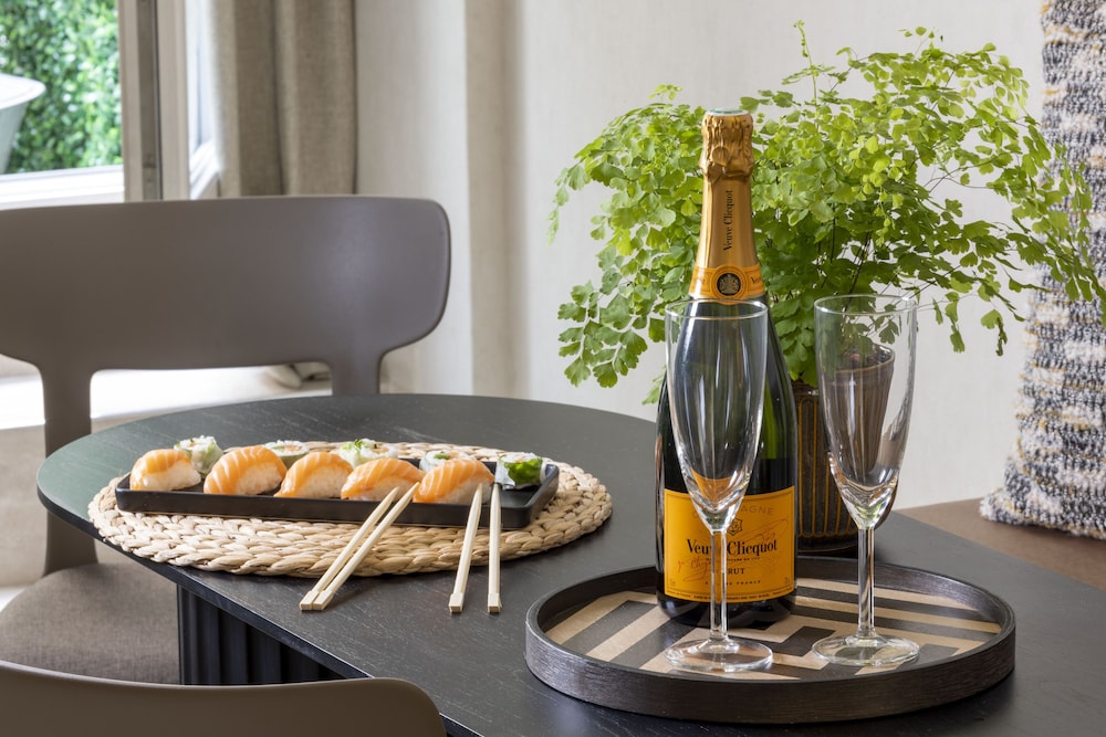 Yuna Saint-Honore - Serviced Apartments 25/50
