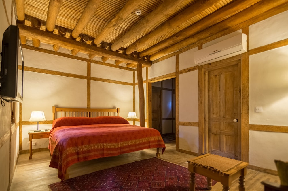 Serena Khaplu Palace 11/47