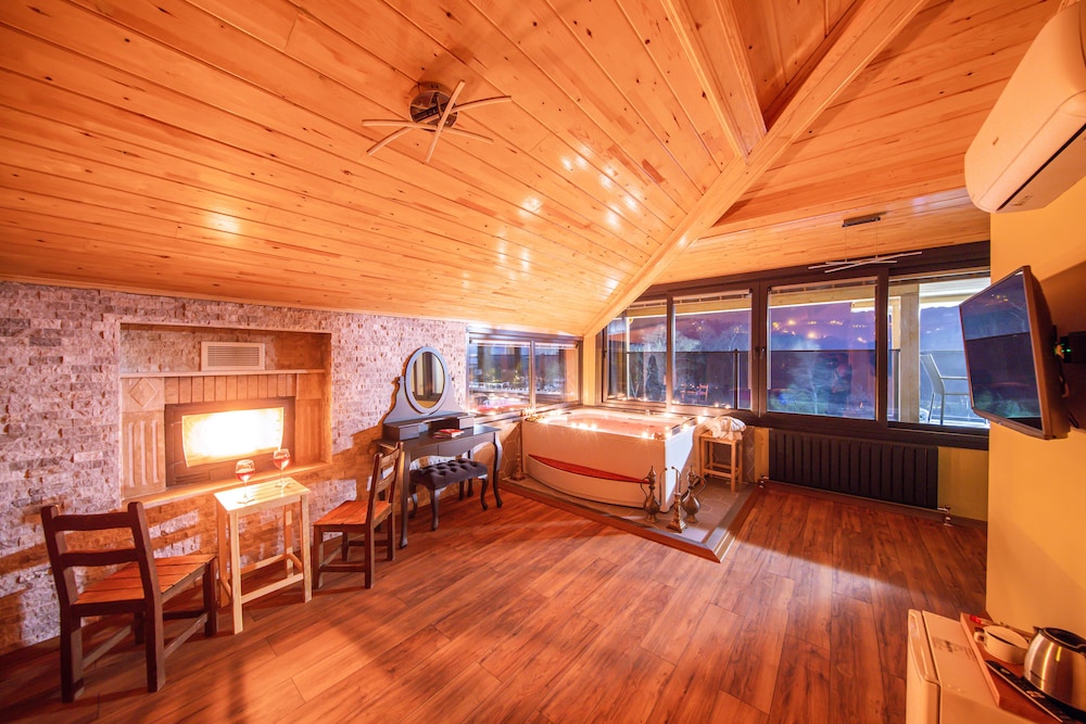 Agva Pieria Luxury Hotel 19/47