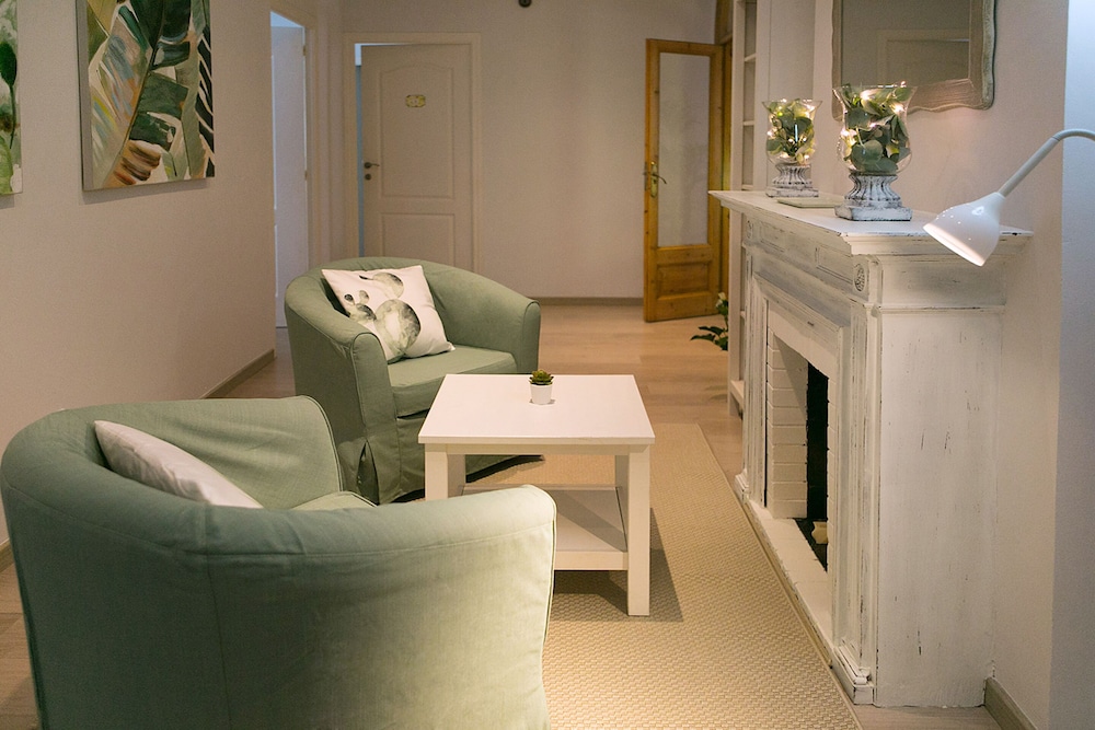 Blanc Guesthouse 30/50