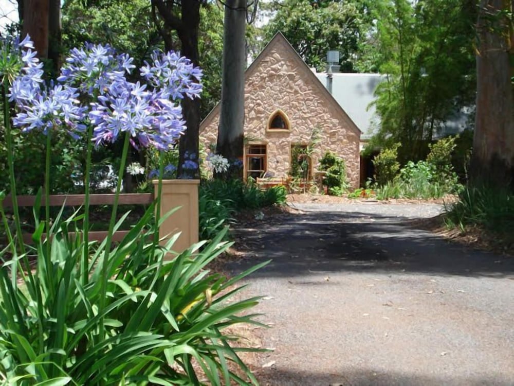 WITCHES FALLS COTTAGES 45/51