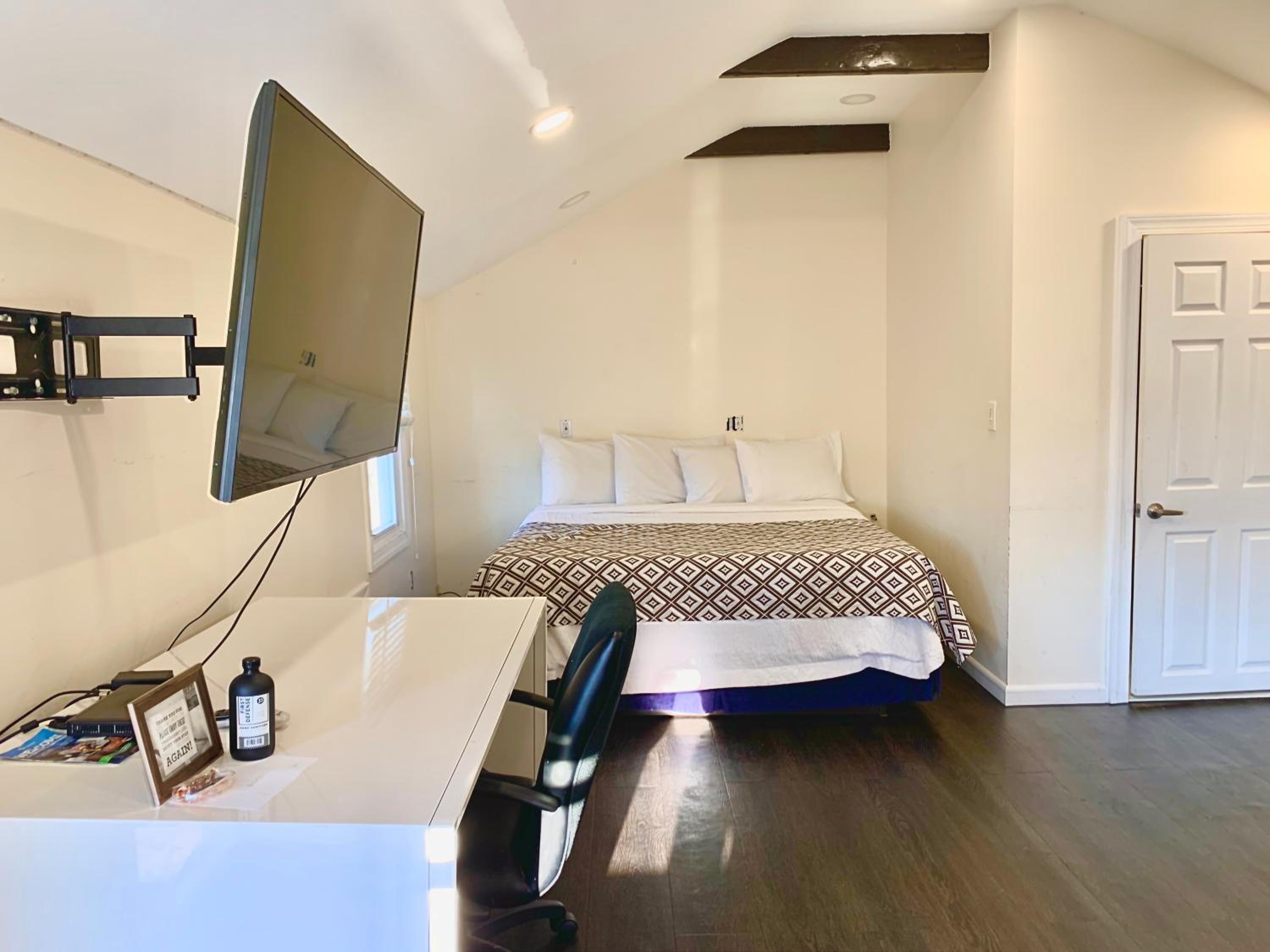 Penn Lodge Hotel & Suites 18/50