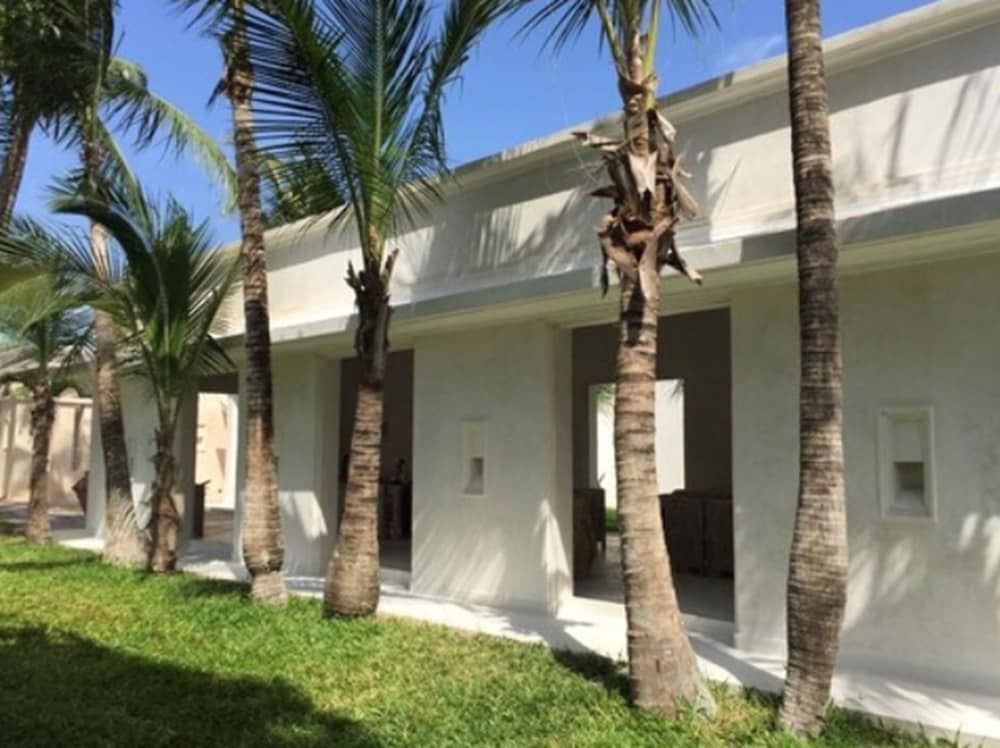 The Villa Luxury Suites Hotel 30/43