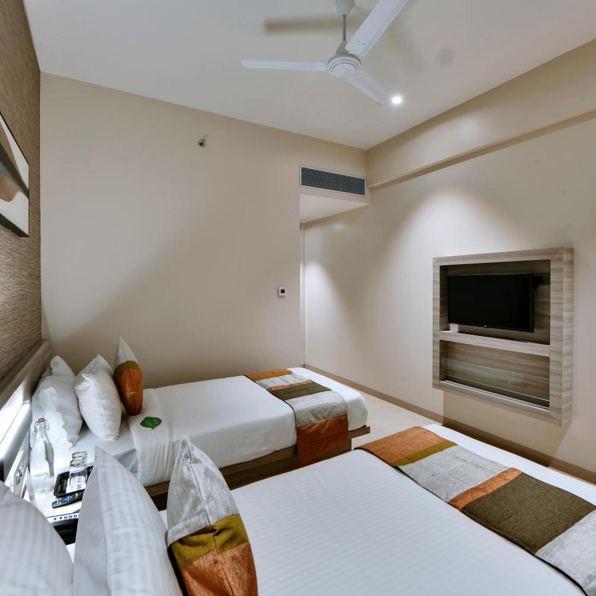 Click Hotel Pithampur 4/33