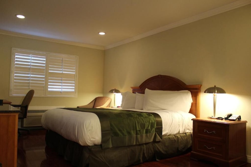 Garden Inn San Gabriel 18/57