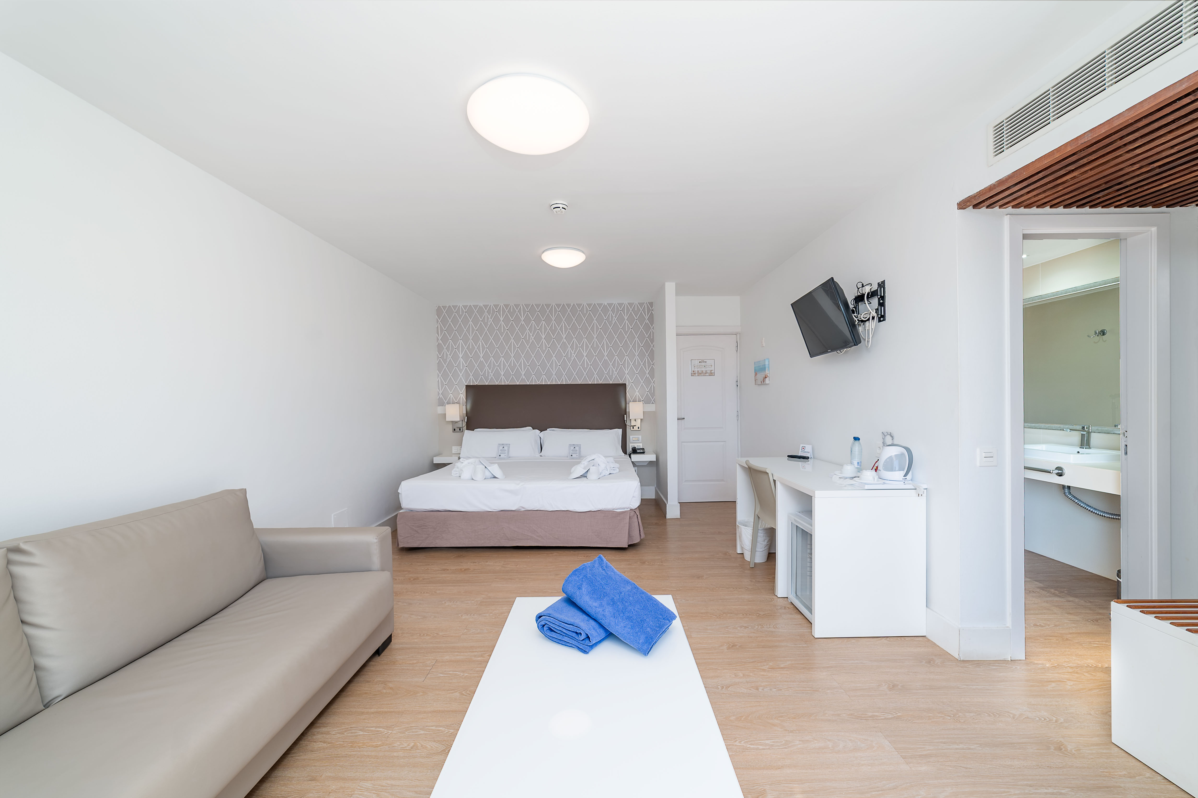 غرفة بسرير مزدوج أو سريرين منفصلين، Hotel Arena Suite - Adults Only 10/10