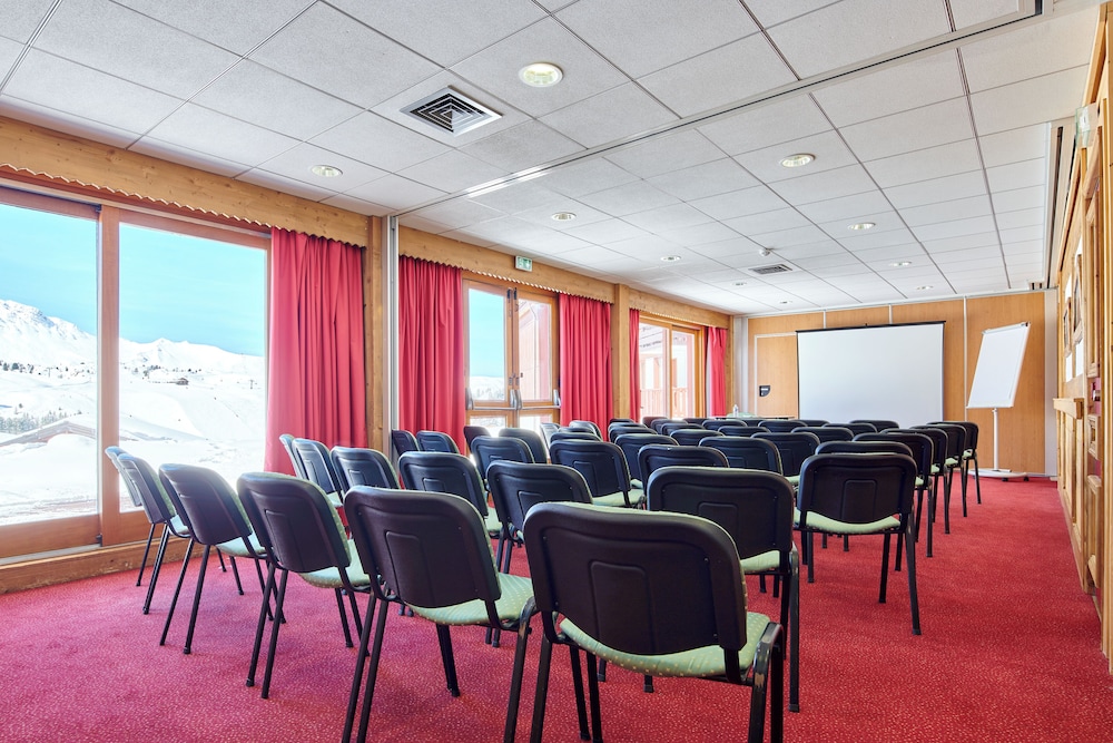 Hotel Vacances Bleues Belle Plagne 43/50