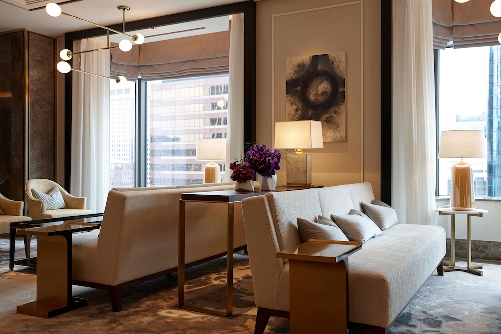 Lotte Hotel Seoul Executive Tower 48/68