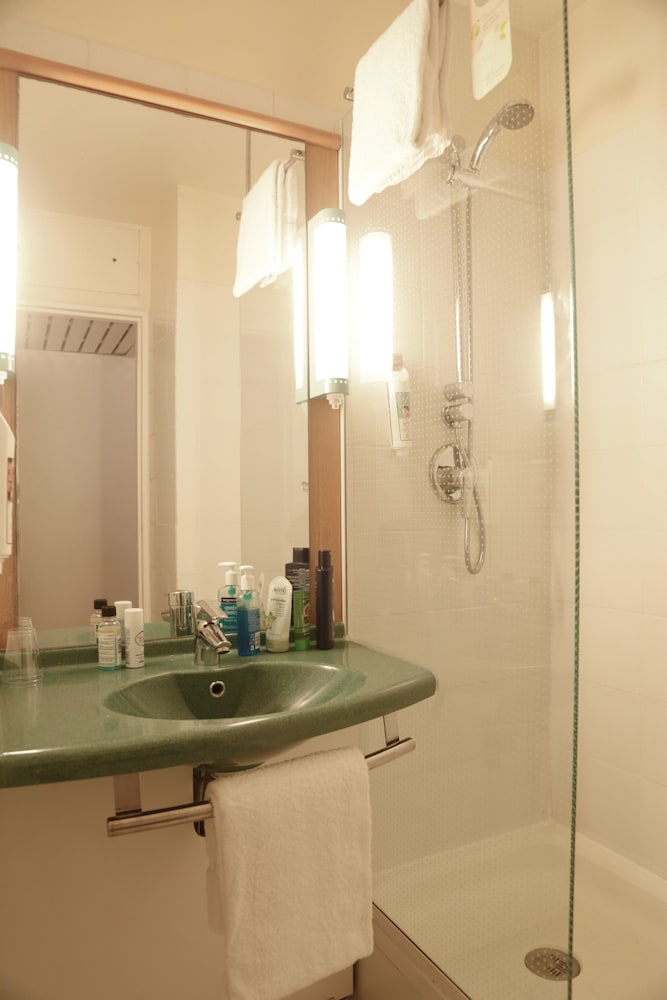 Ibis Styles Abidjan Marcory 24/65
