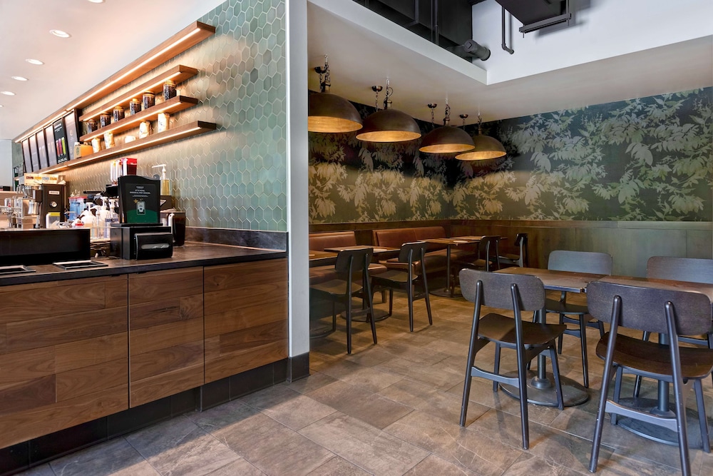 Hyatt Place Bloomington/Normal 41/56
