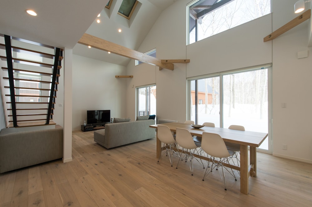 Country Resort Niseko (ex The Chalets at Country Resort) 48/77