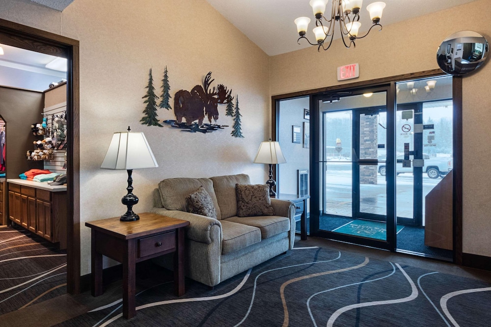Quality Inn & Suites Newberry, MI 37/49