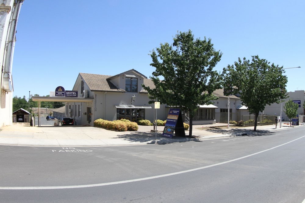 Townhouse Motel Cowra 8/56