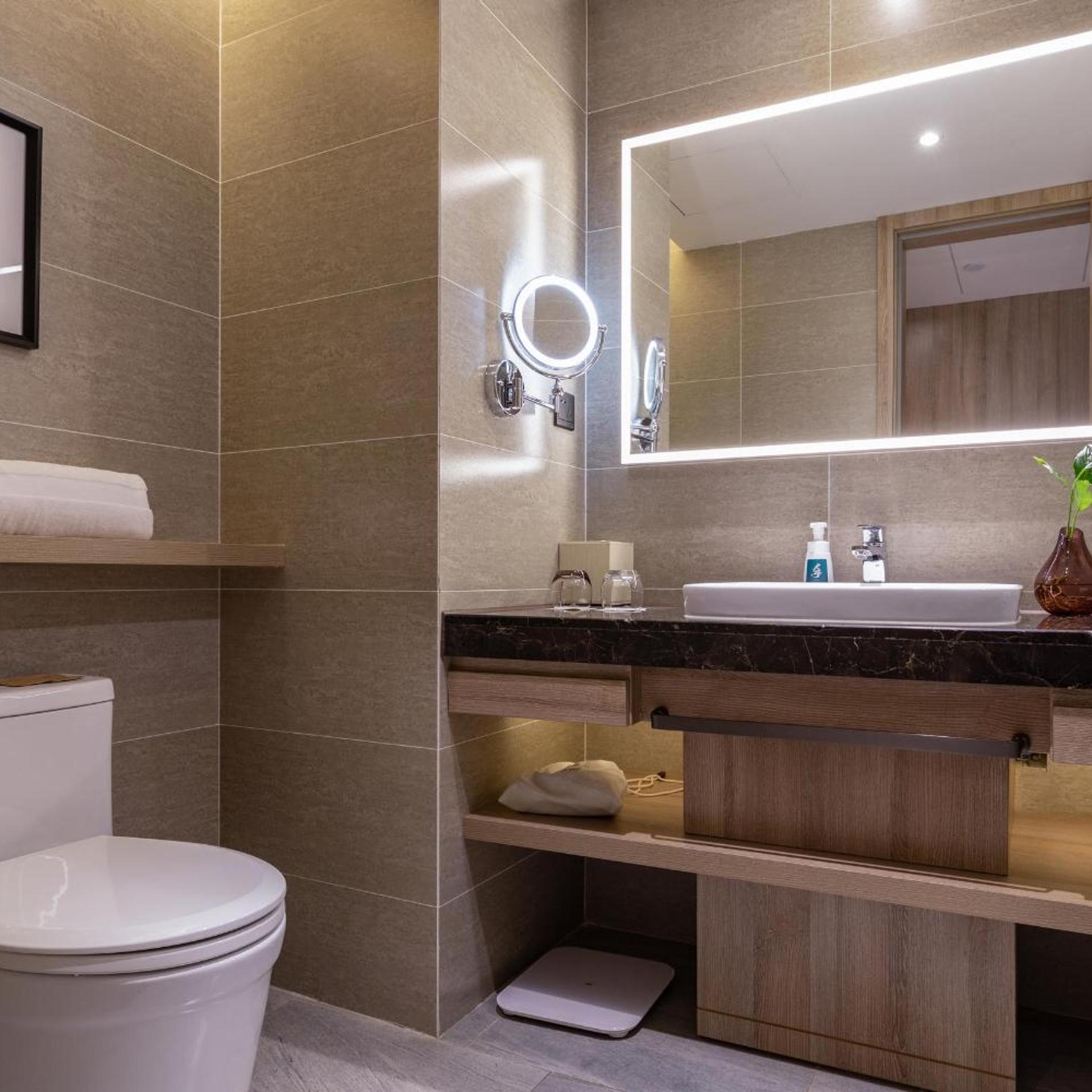 Atour Hotel Wuhan Changqing Road 62/74
