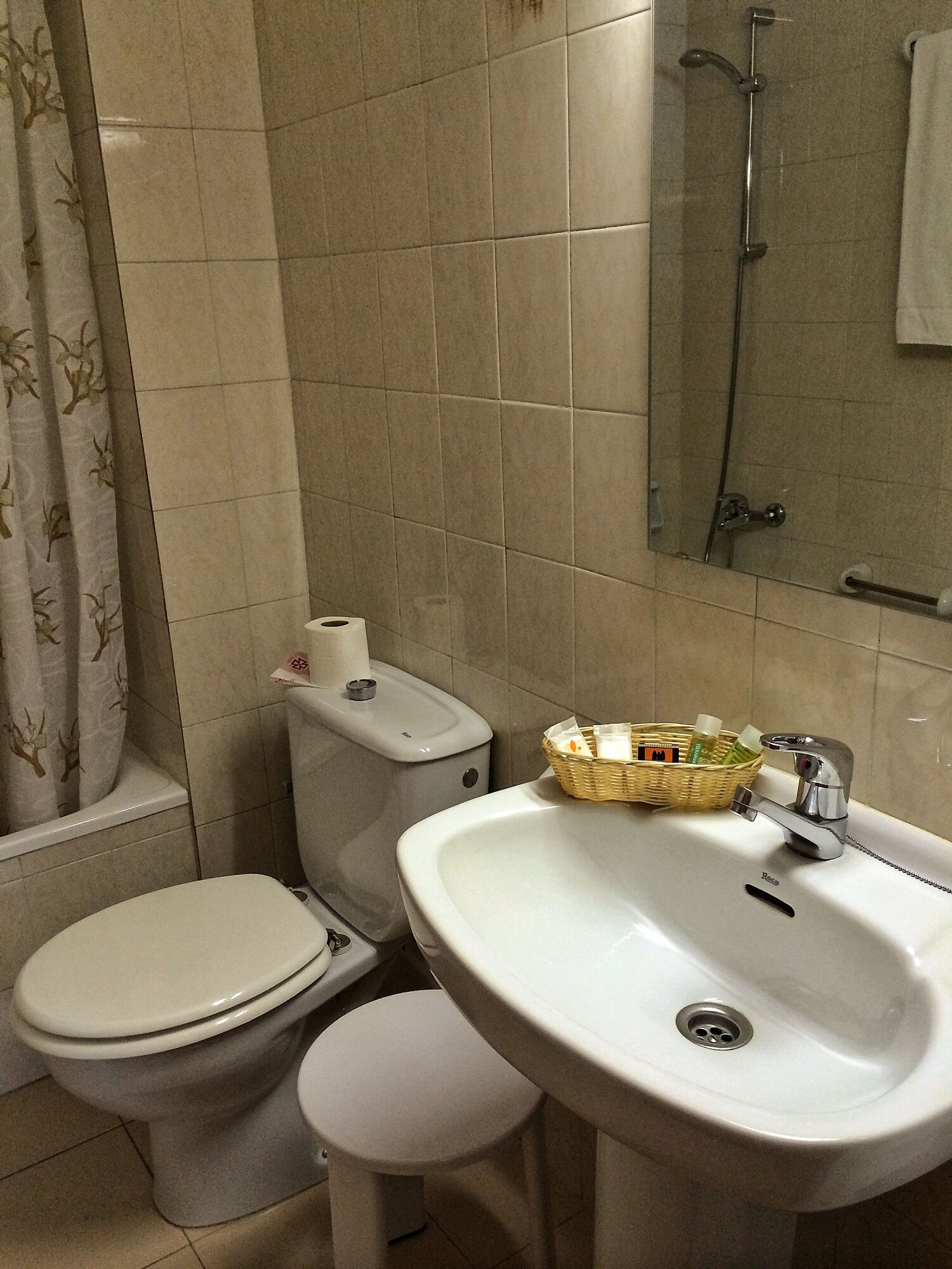 غرفة ثلاثية بسرير مزدوج وسرير فردي، Hotel Casado 3/3