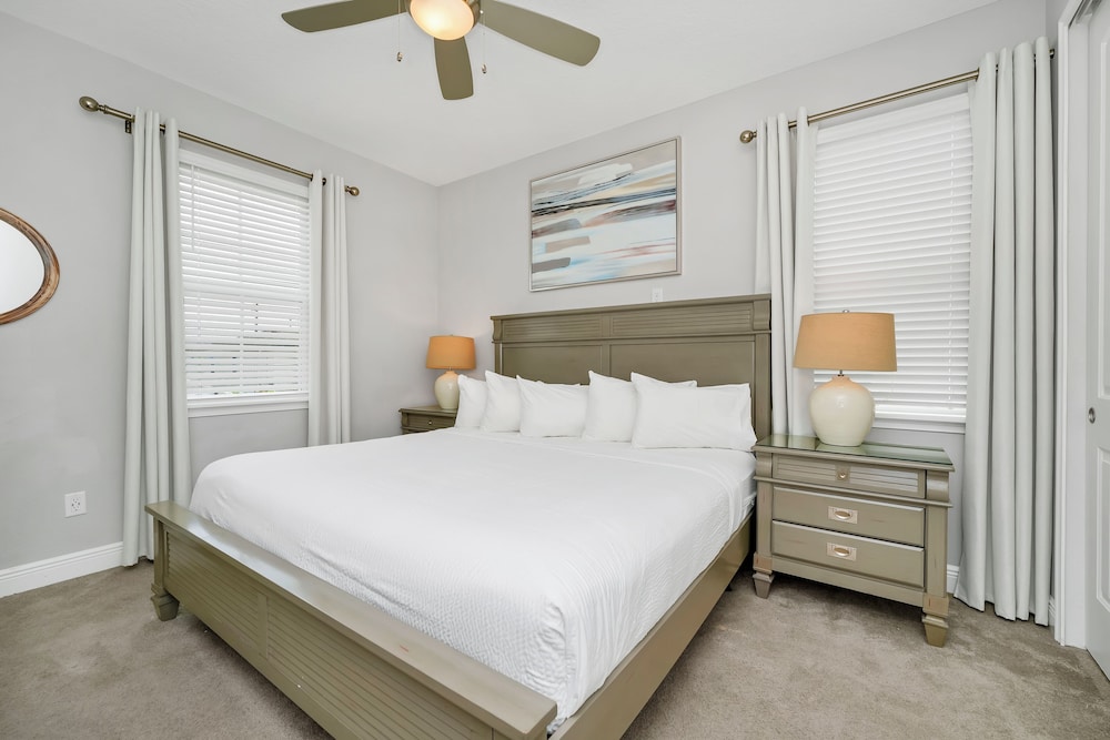 Elite, 5 Bedrooms, House, 2 Queen Beds, West Side, Private Pool