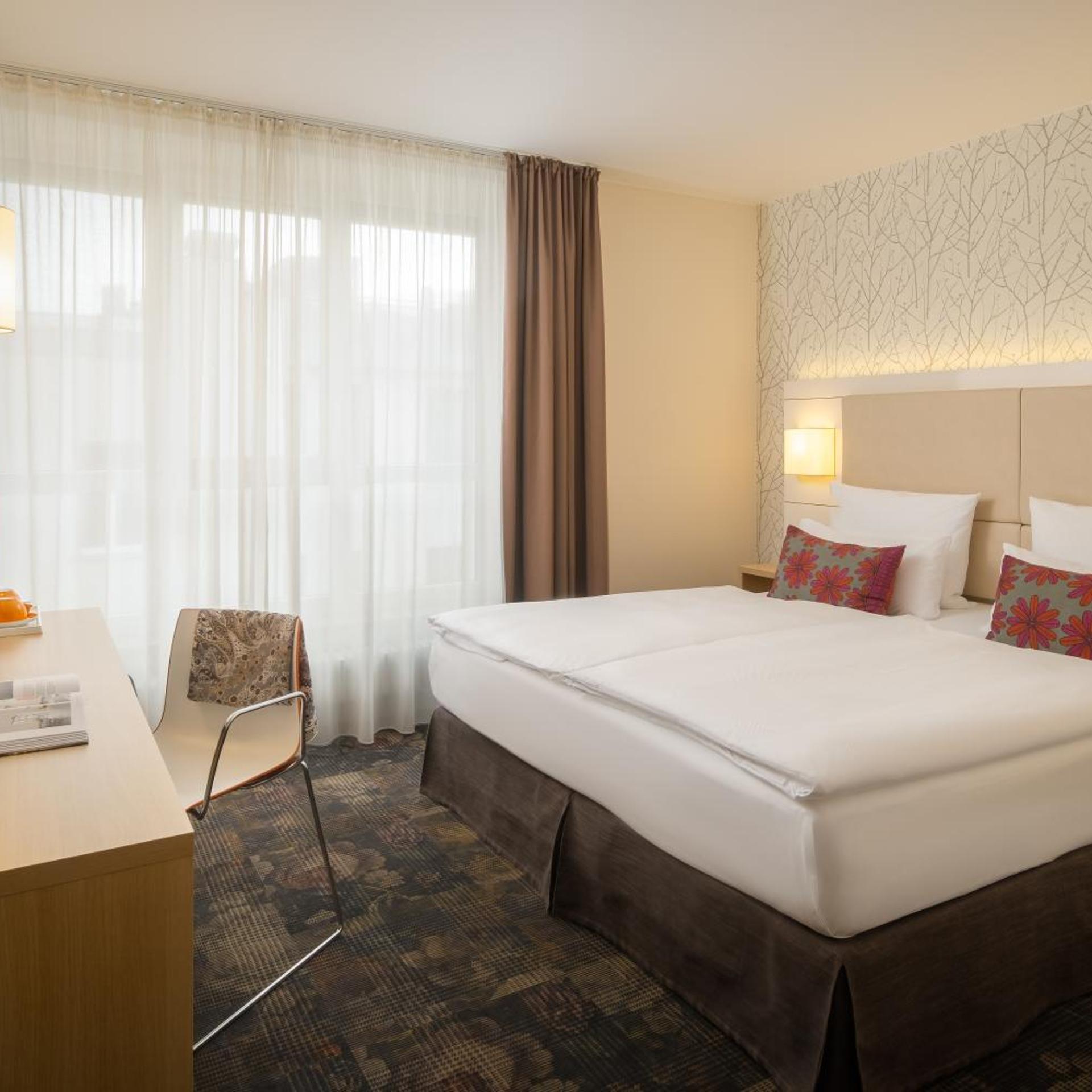 Comfort, Double Bed, Garden Side