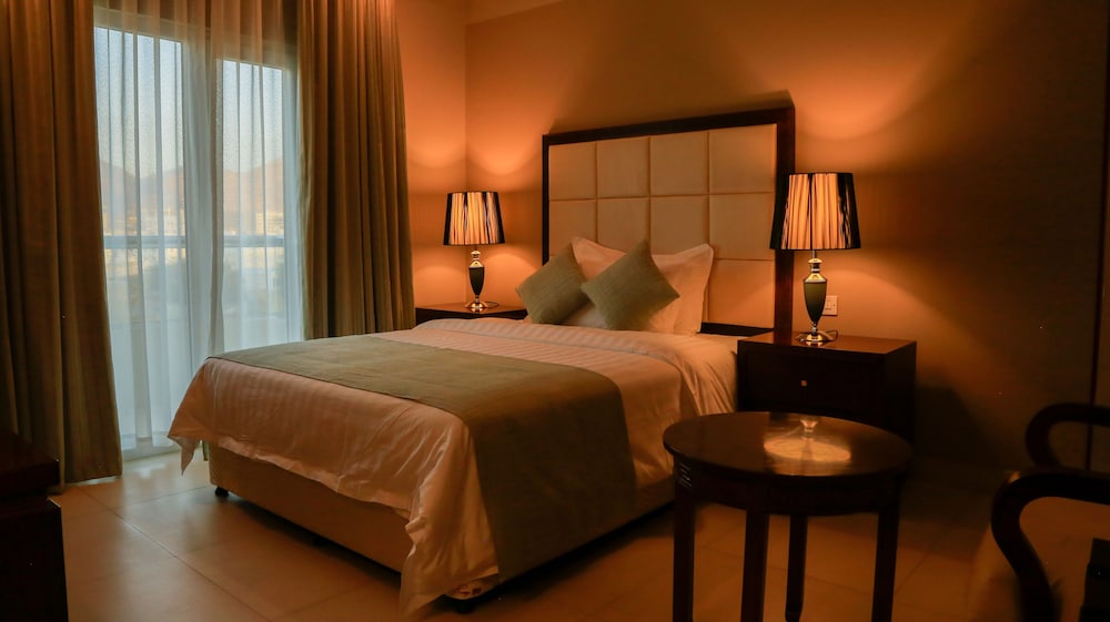 Muscat Inn Hotel 17/40