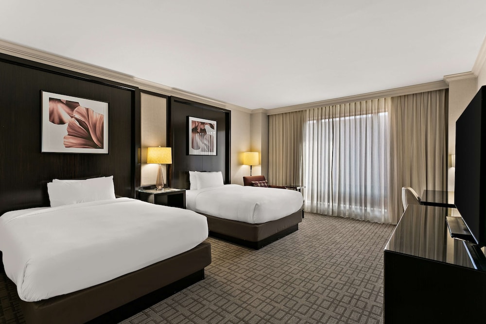 DELUXE, 2 QUEEN BEDS