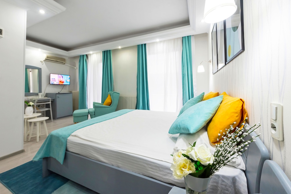 Relax Comfort Suites 14/50