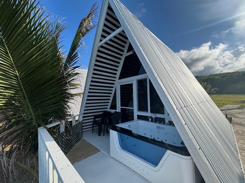 Sea Cliff Resort 6/50