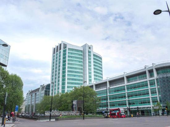 Cleveland Street by Aeria Apartment in LONDON