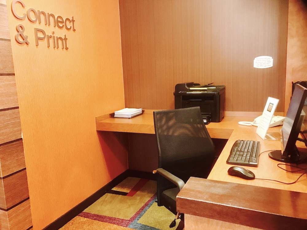 Fairfield Inn & Suites Sacramento Airport Natomas 21/23