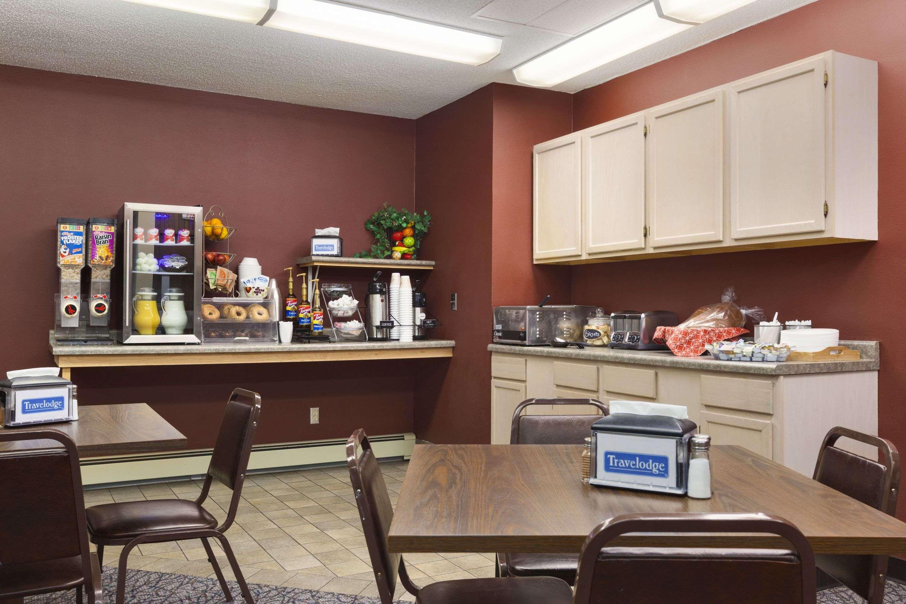 Travelodge By Wyndham Motel Of St Cloud 11/17