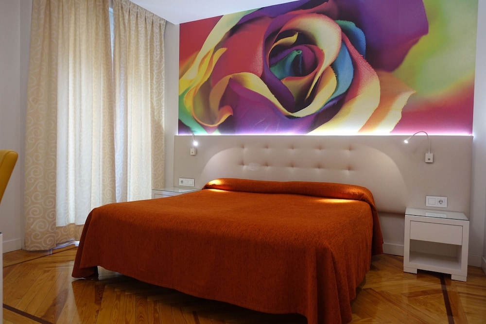 Hostal Sol Square Madrid 27/50