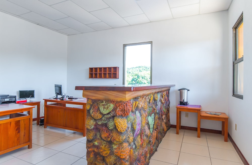 Hotel Los Corales 8/38