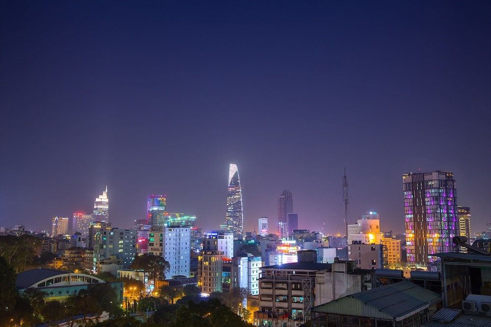 Fusion Suites Saigon 55/63