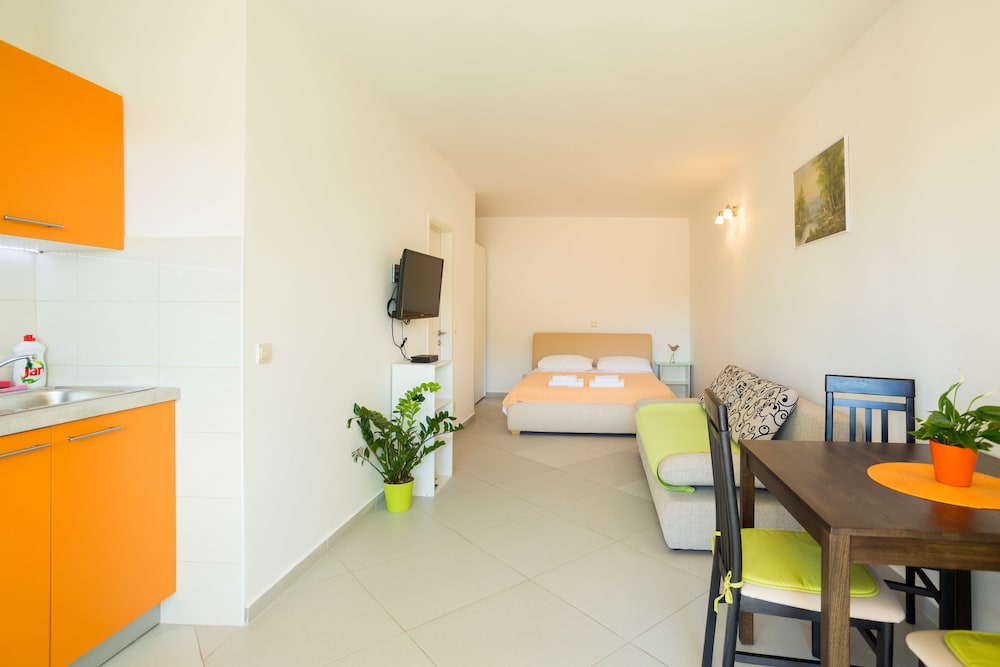 Apartments Mandy 18/44