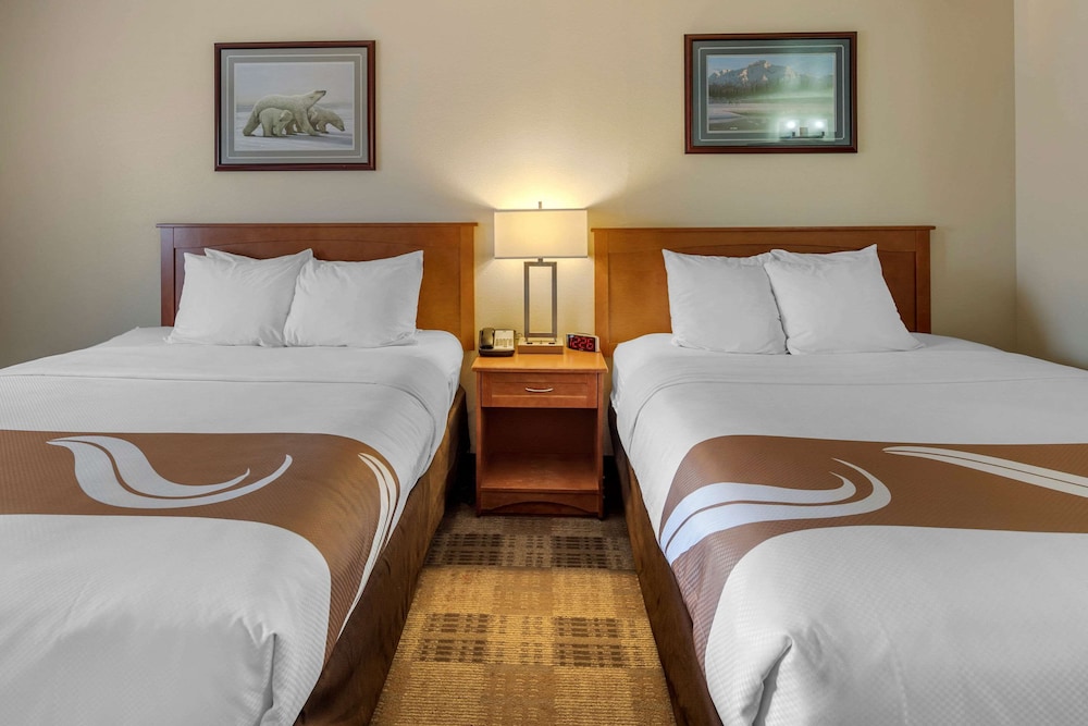 Quality Inn Kenai, AK 18/40