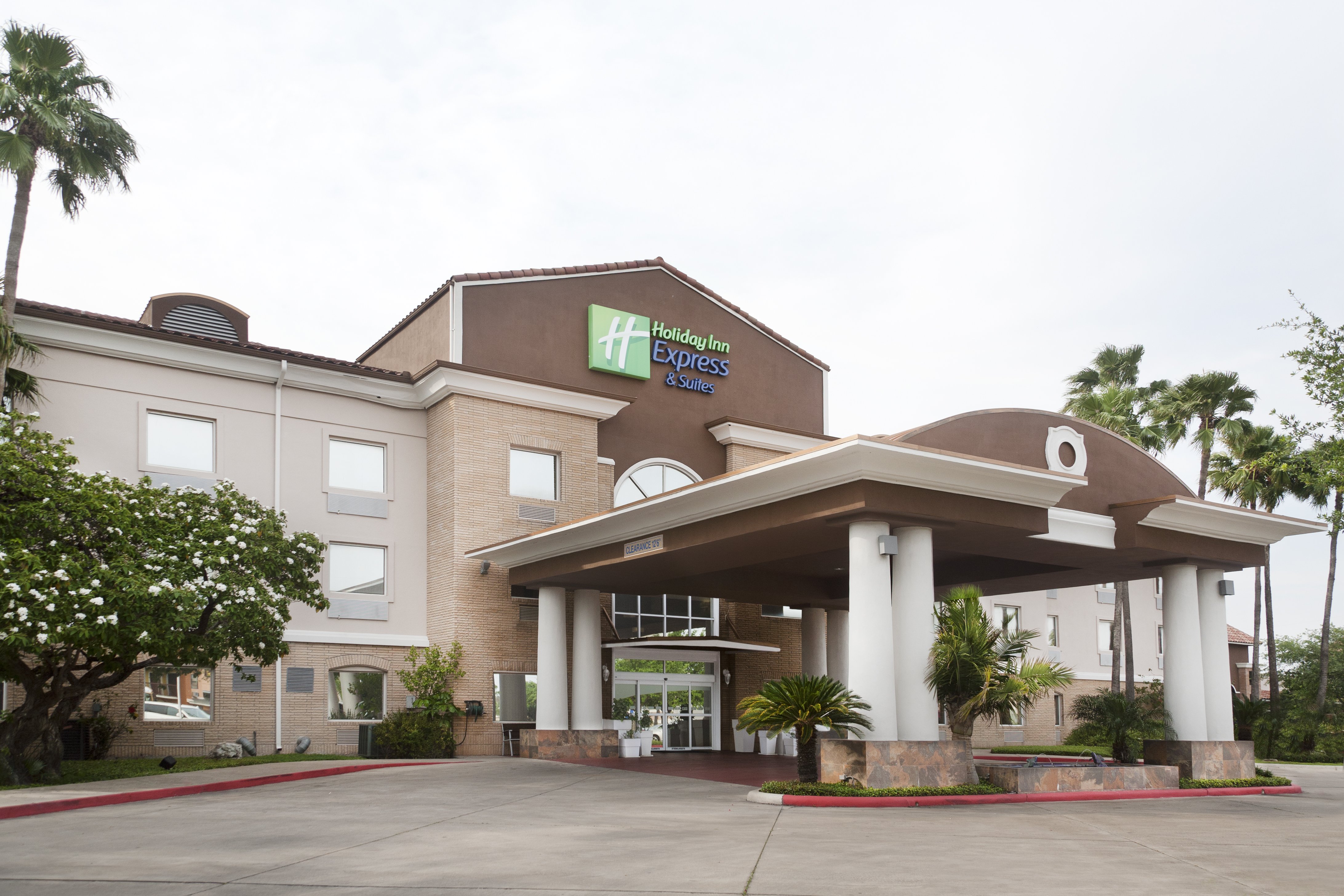 Holiday Inn Express Hotel Suites Brownsville 54/62