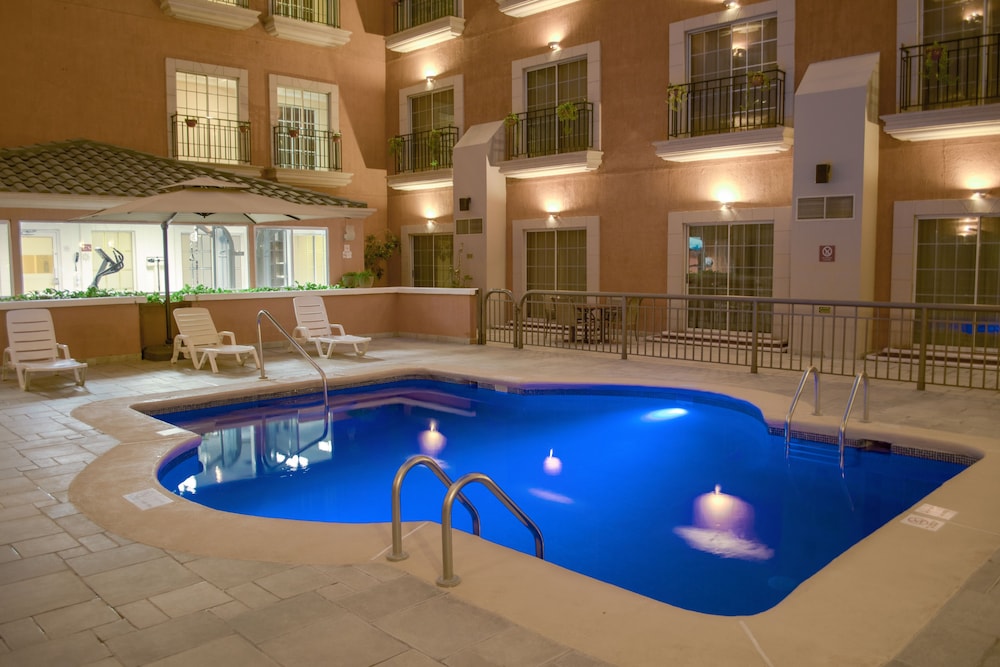 Istay Hotel Ciudad Juarez 1/42