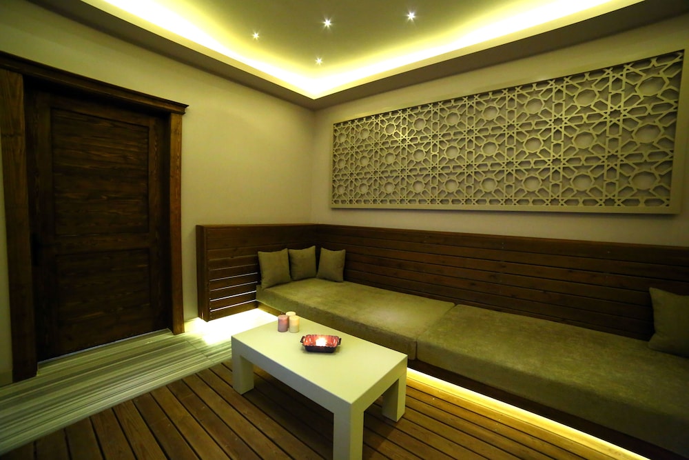 Costa Farilya Special Class Hotel 42/71