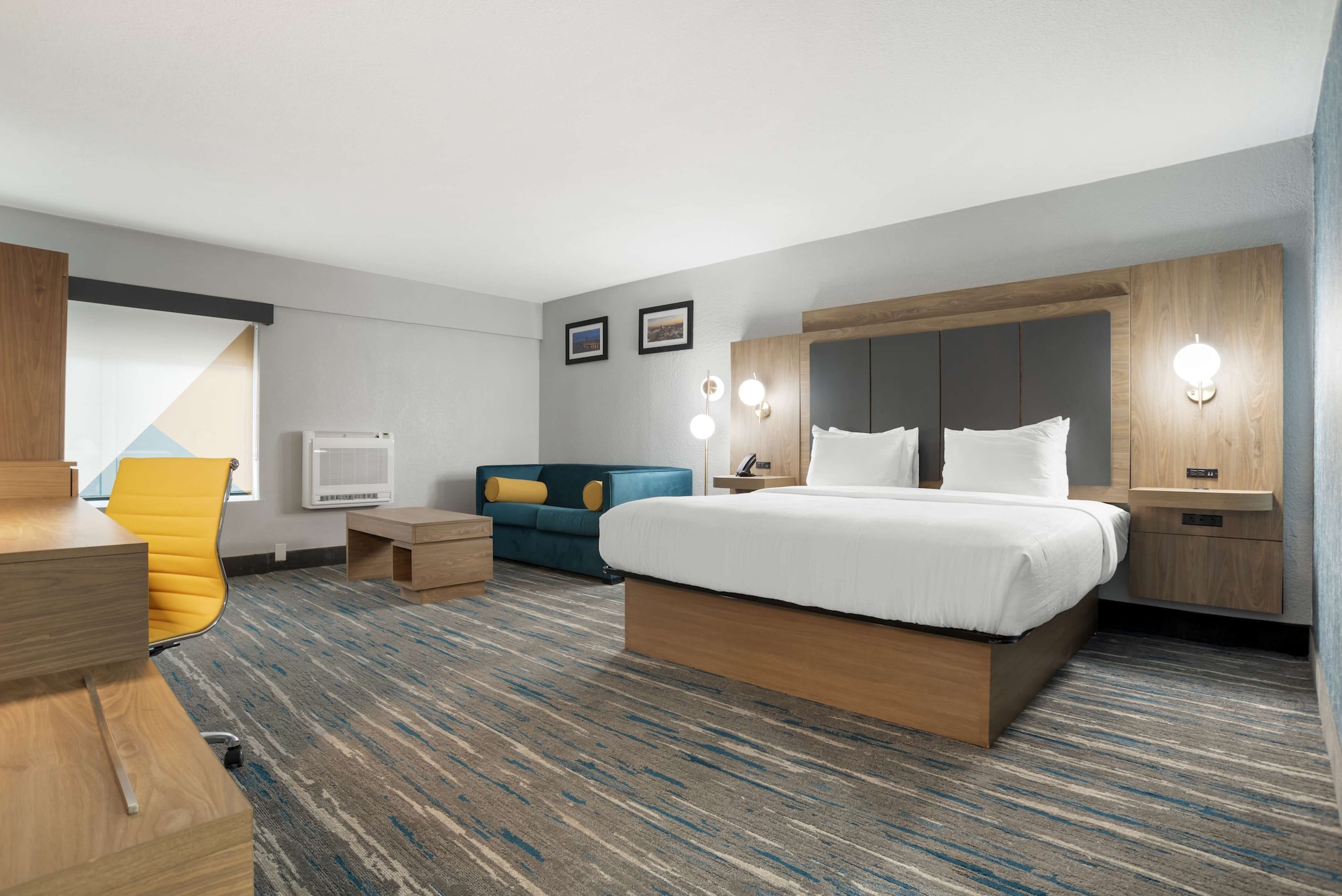 ROOM, SINGLE, KING BED, SOFA