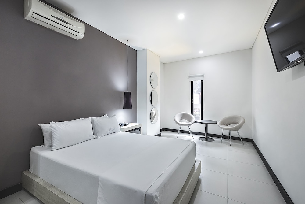 HOTEL 47 MEDELLIN STREET 13/59