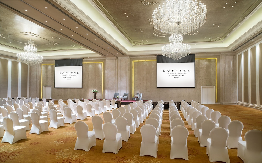 Sofitel Xining 64/72