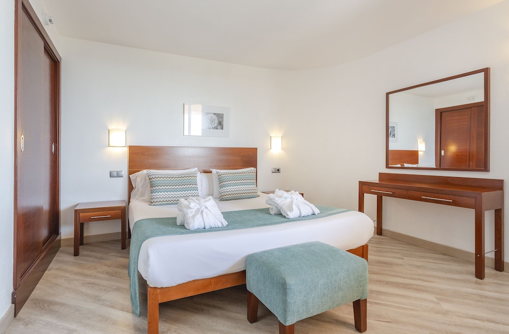 Marins Beach Club Adults Only 14/50