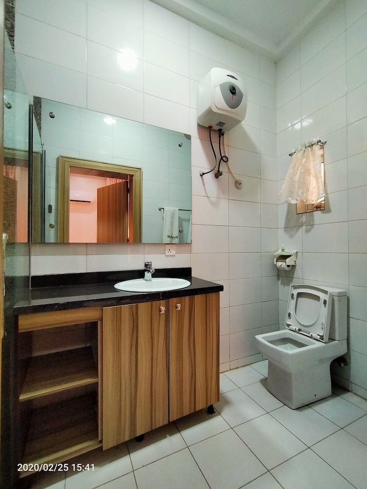 Dalchifit Suites 46/50
